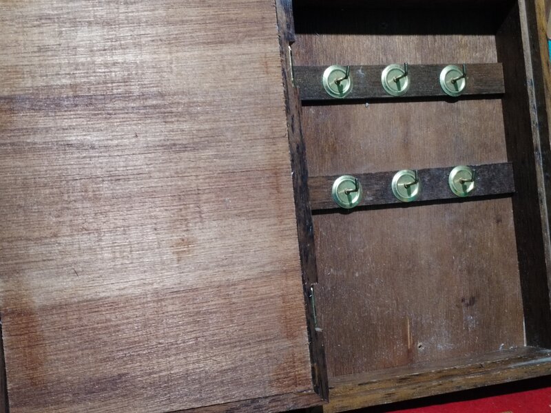 Cutie franceza vintage pentru chei cu oglinda A. Deauville